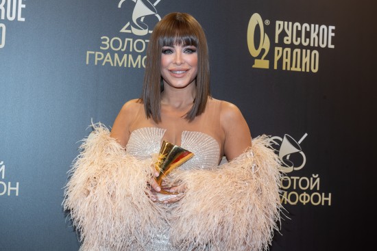 Ани Лорак анонсировала благотворительный онлайн-концерт в поддержку Украины Ани Лорак анонсировала благотворительный онлайн-концерт в поддержку Украины